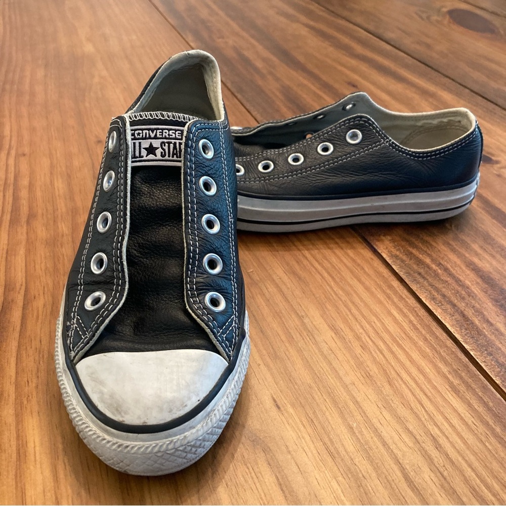 Converse Chuck Taylor All Star Leather Low Top Shoes No Laces EUC
